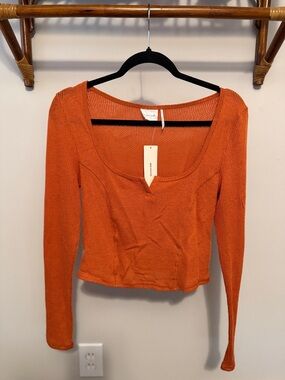 NWT Urban Outfitters Scoop Neck Long Sleeve Knit Crop Top Burnt Orange